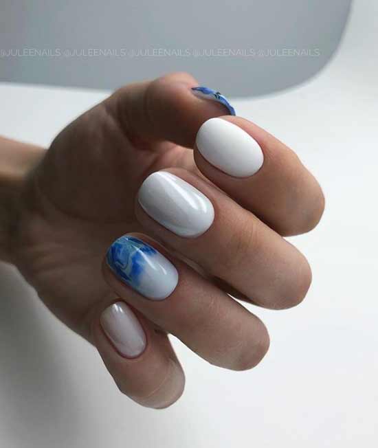 Art minimalism manicure with rub