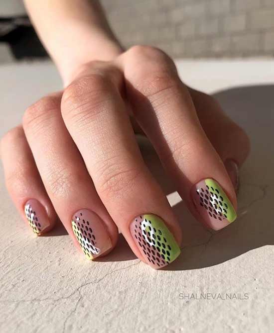 Dots manicure