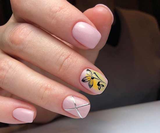 Bright flower on one nail