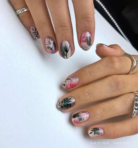 Flowers on nails by hand