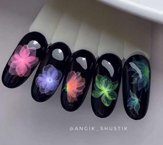 Glowing flower on nails