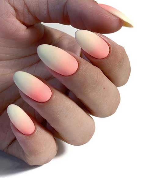 Cute gradient manicure