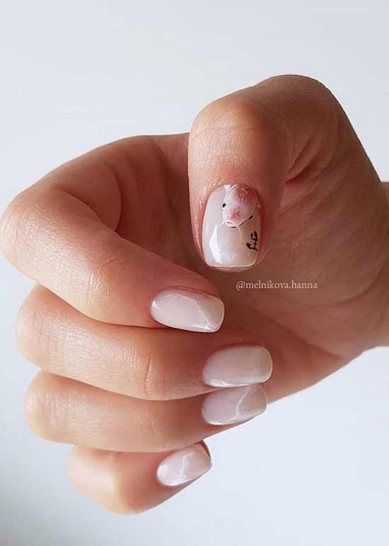 With a pattern on one nail