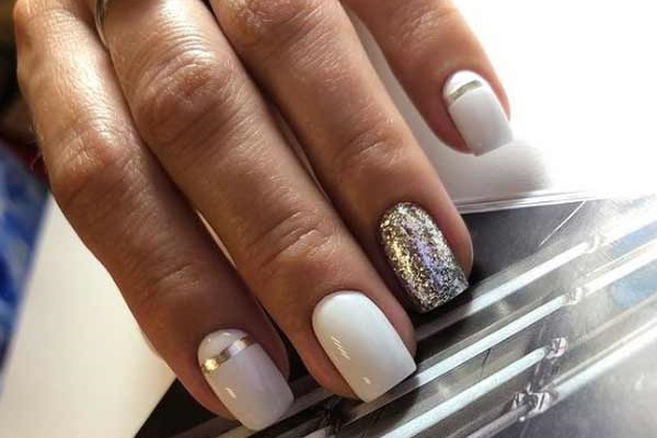 White manicure photo