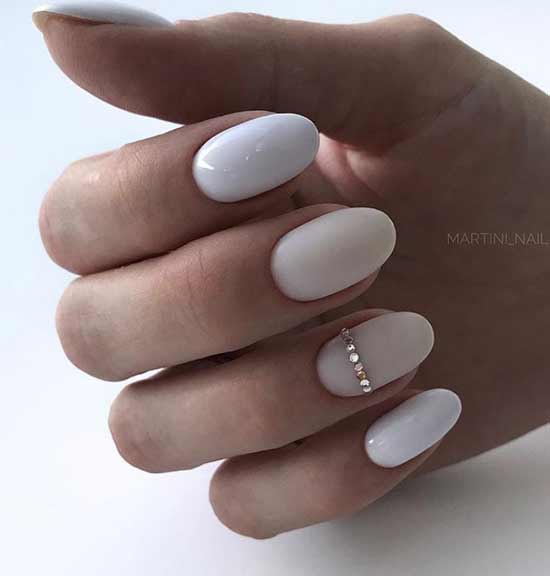 White with matte manicure