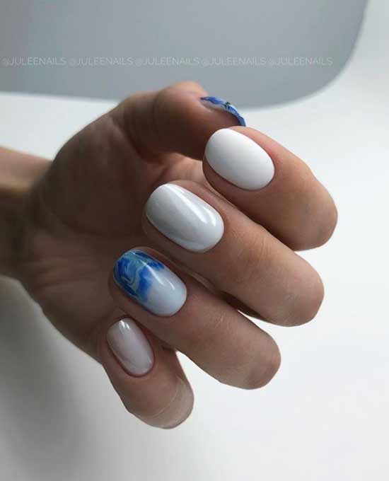 Belle conception d'ongles photo manucure blanche