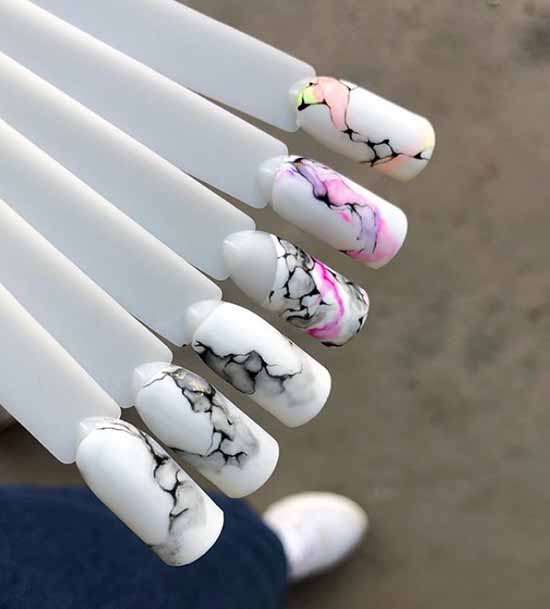 Manucure blanche 2021 : photo-design d'ongles, 100 belles nouveautés