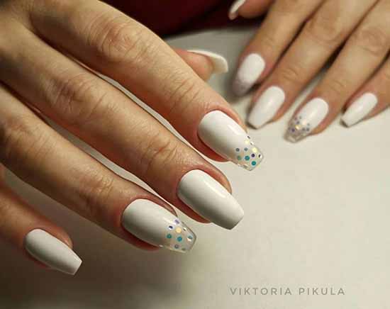 Manucure blanche 2021 : photo-design d'ongles, 100 belles nouveautés