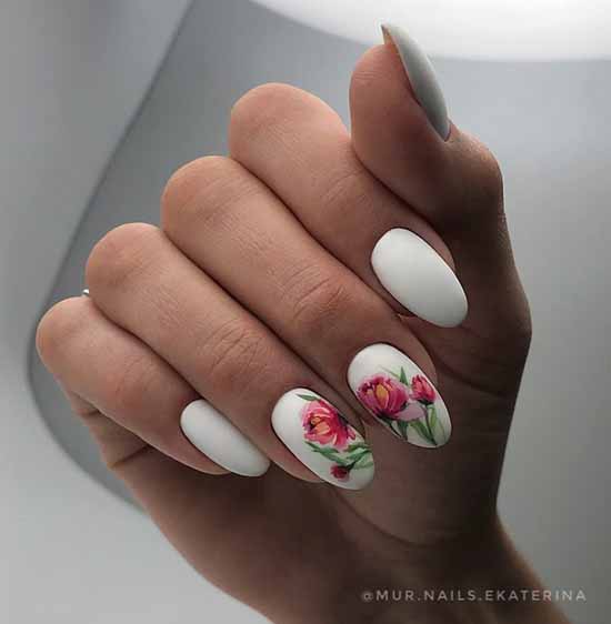 Nail design with a pattern: 101 photos, ideas, new manicure