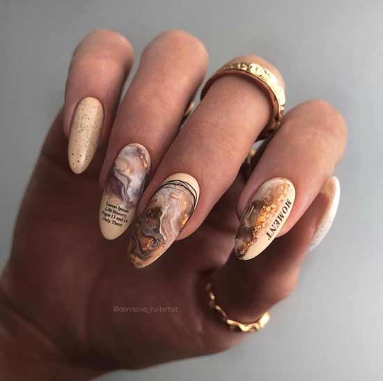 Brown stamping manicure