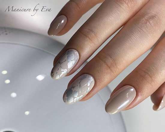 Beige and satin manicure