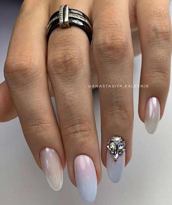 Beautiful gradient for long nails