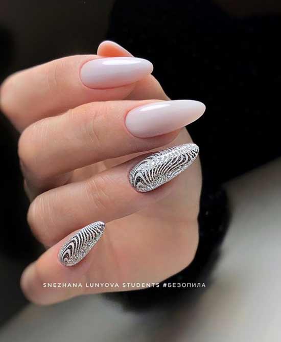 Beautiful nail art on two nails