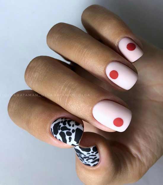 Black-white-red nail art