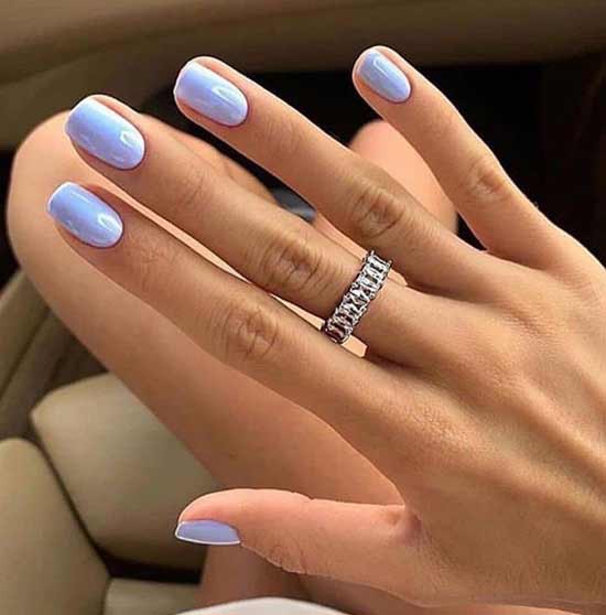 Blue rubbed manicure