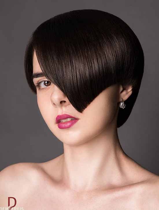 Coupes de cheveux asymétriques : 80 idées de photos, types, tendances de la mode