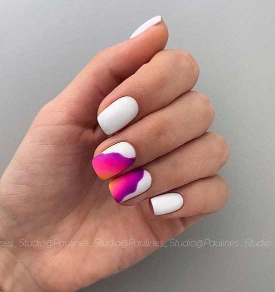 Drawing on nails with a gradient photo