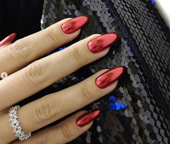 Ongles rouges avec frotter