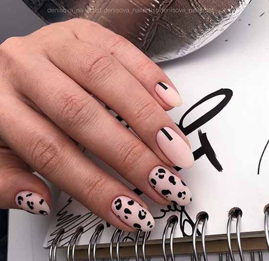 Manicure beige with black: 105 photos with the most beautiful design