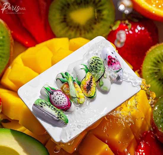 Manucure aux fruits 2021: nouveautés photo de la conception des ongles