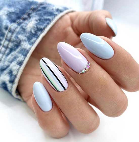 Simple nail design with stripes