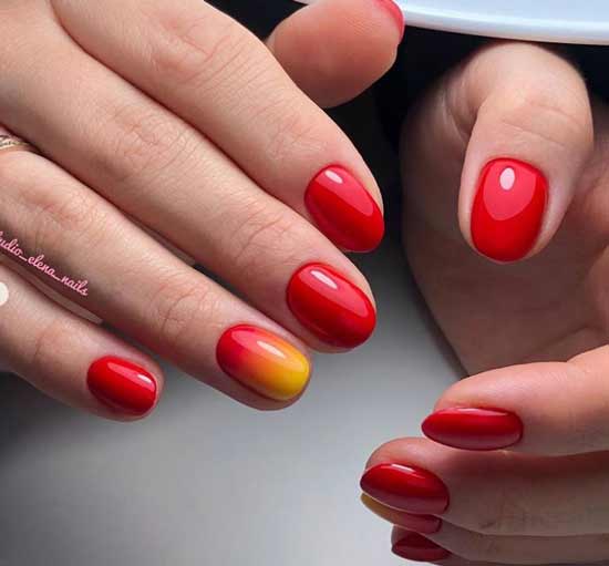 Dégradé rouge-jaune pour ongles courts