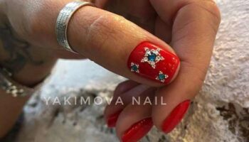 Novelties of red manicure for short nails