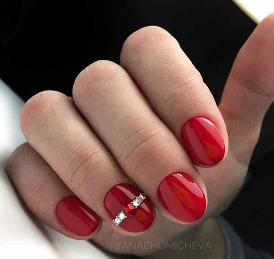 Manucure rouge pour ongles courts: nouveautés sur la photo, idées de mode