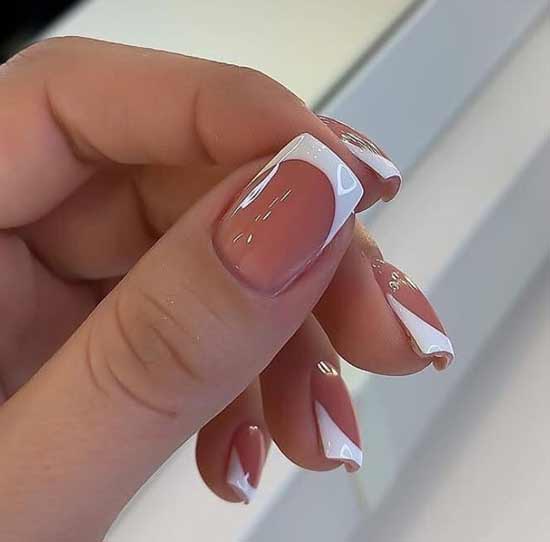 Ongles carrés français blancs