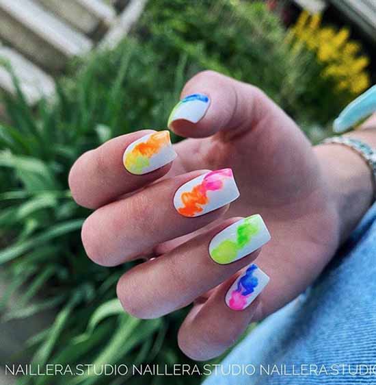 Neon manicure 2021-2022: photos, news, best design ideas