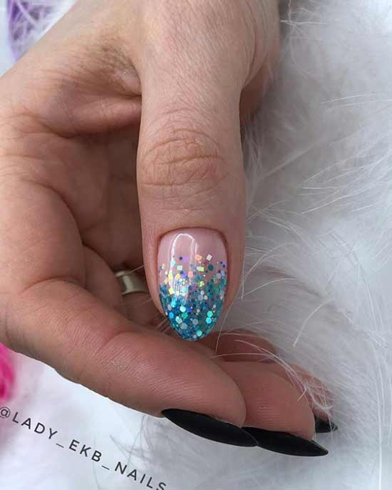 Sequins on the thumb