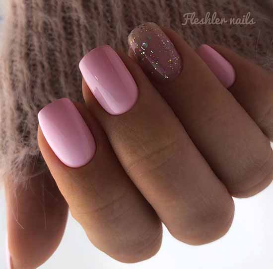 Delicate manicure with sparkles: photo novelties with a beautiful design