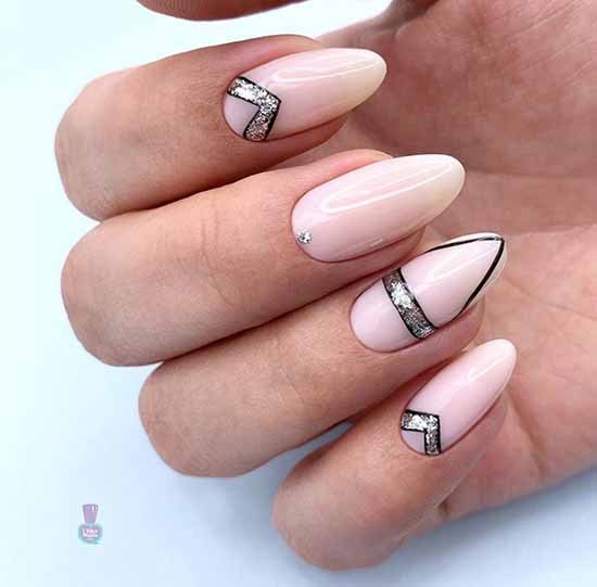 Delicate manicure with sparkles: photo novelties with a beautiful design