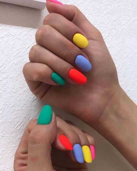 Multi-colored manicure in shades of the rainbow