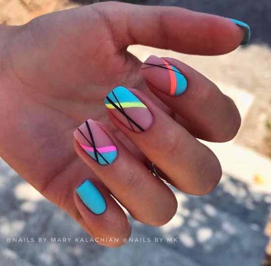 Rainbow manicure: new items, beautiful nail art in the photo