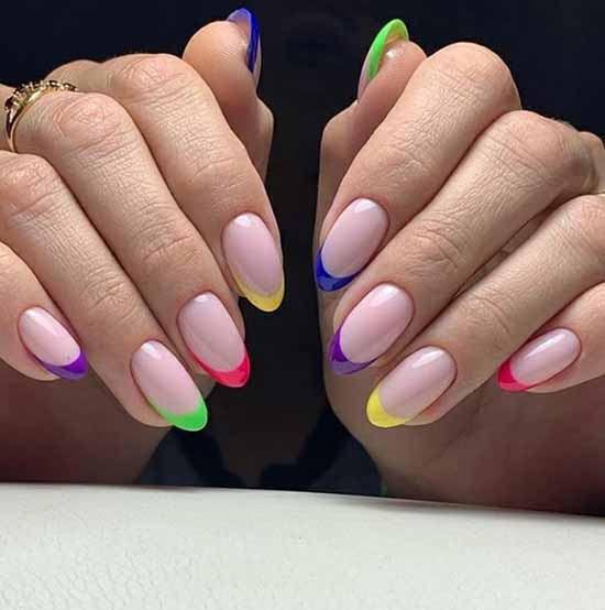 Rainbow manicure: new items, beautiful nail art in the photo