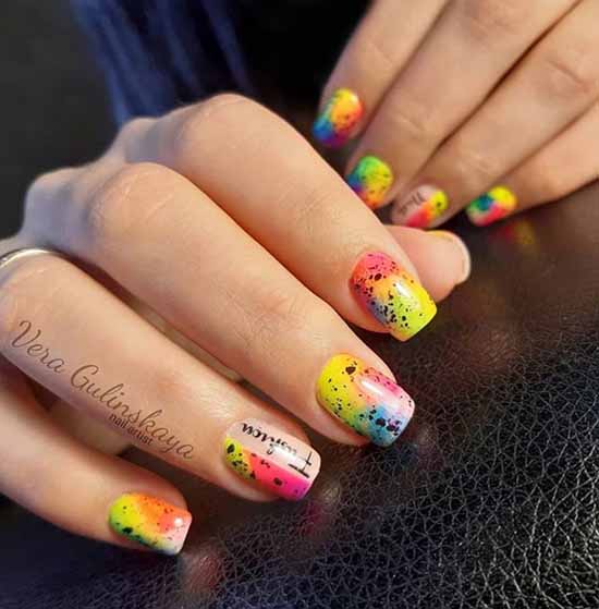 Rainbow manicure: new items, beautiful nail art in the photo