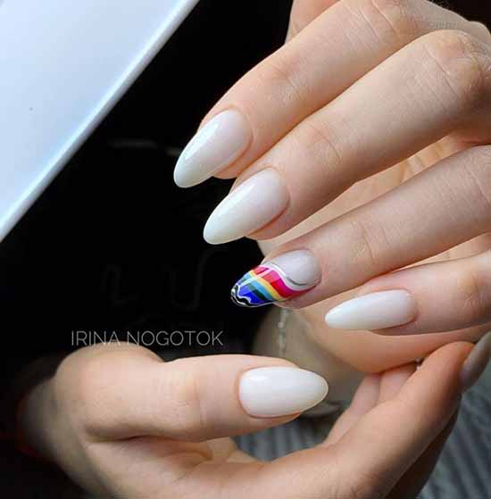 Manucure arc-en-ciel: nouveaux articles, beau nail art sur la photo