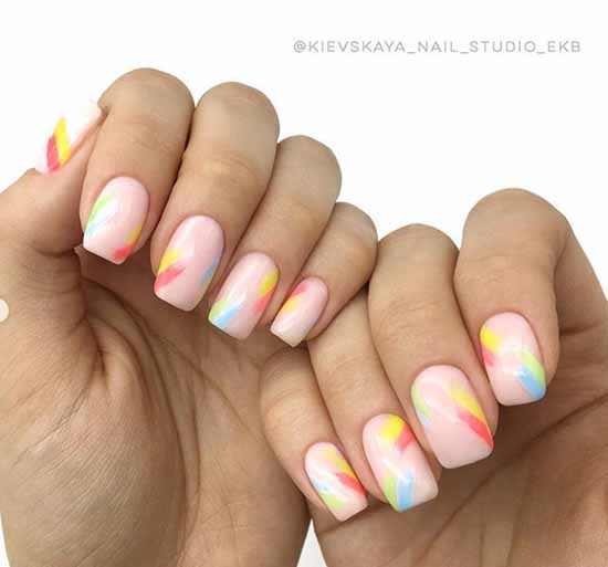 Rainbow manicure: new items, beautiful nail art in the photo