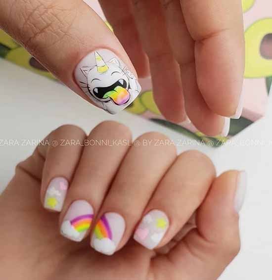 Rainbow manicure: new items, beautiful nail art in the photo