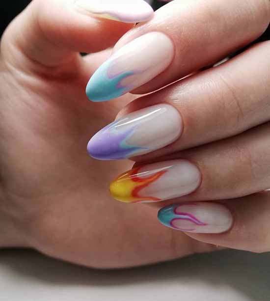 Manucure arc-en-ciel: nouveaux articles, beau nail art sur la photo