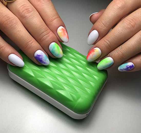 Rainbow manicure: new items, beautiful nail art in the photo