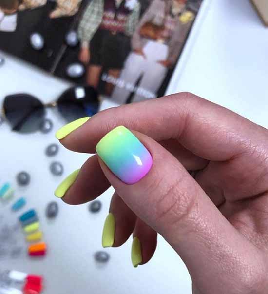 Rainbow manicure: new items, beautiful nail art in the photo