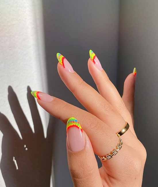 Rainbow manicure: new items, beautiful nail art in the photo