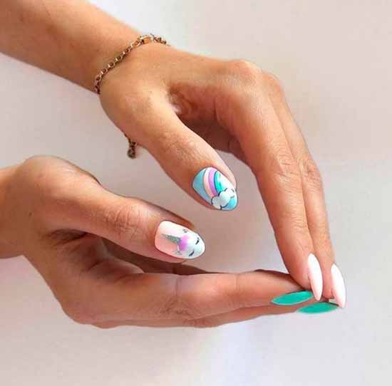 Rainbow manicure: new items, beautiful nail art in the photo