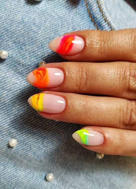 Manucure arc-en-ciel: nouveaux articles, beau nail art sur la photo