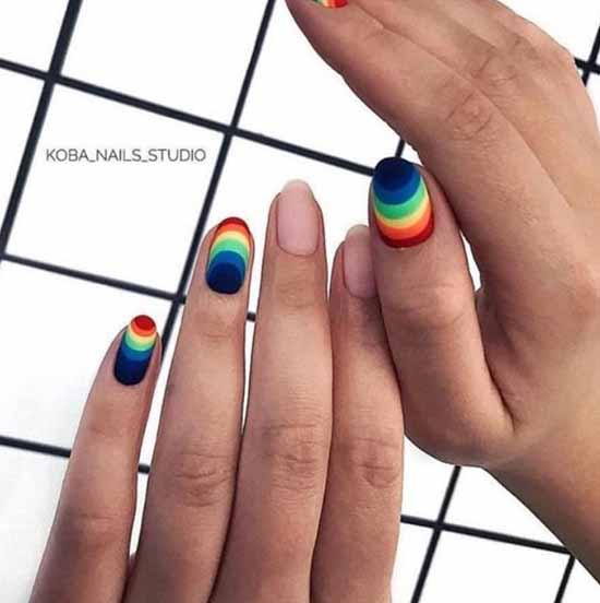 Rainbow manicure: new items, beautiful nail art in the photo