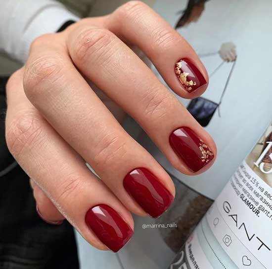 Burgundy short nails design