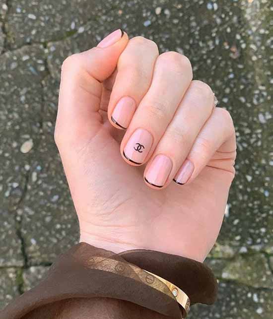 Design for short nails 2021: new manicure, photo ideas