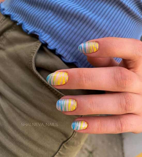 Bright manicure on oval-shaped nails